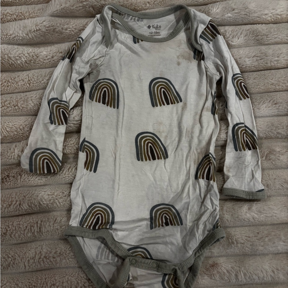 Kyte BABY Sage Green Rainbow Bodysuit